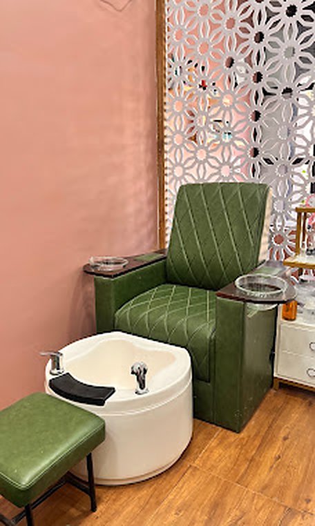 Hair wash station